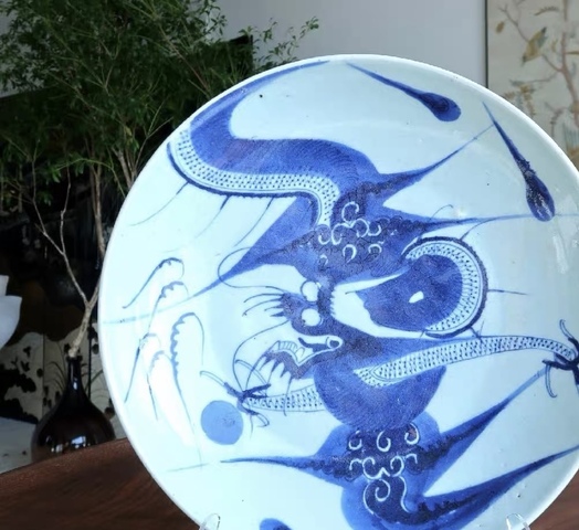 古玩陶瓷青花龍紋盤真品鑒賞圖