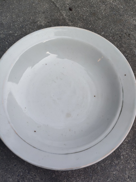 古玩陶瓷民國胭脂紅彩山水紋盤真品鑒賞圖