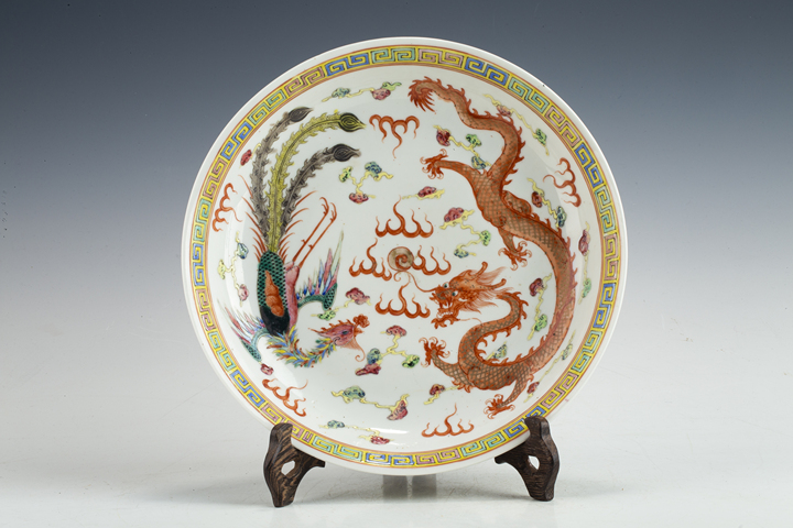 古玩陶瓷民國(guó)·粉彩龍鳳呈祥紋盤拍賣，當(dāng)前價(jià)格1490元