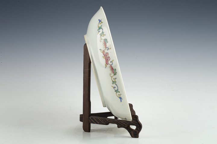 古玩陶瓷民國(guó)·粉彩龍鳳呈祥紋盤拍賣，當(dāng)前價(jià)格1490元