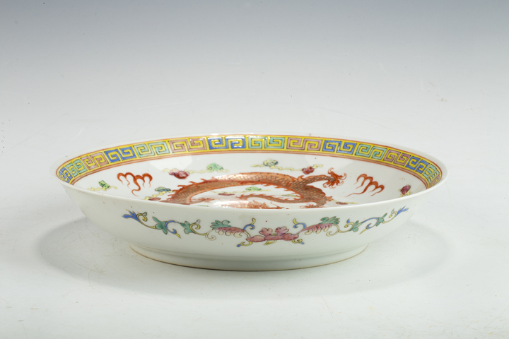 古玩陶瓷民國(guó)·粉彩龍鳳呈祥紋盤拍賣，當(dāng)前價(jià)格1490元