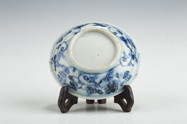 古玩陶瓷明早·青花樹石欄桿紋小盤拍賣，當前價格303元