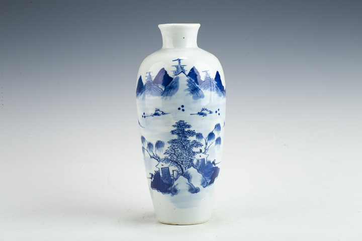 古玩陶瓷清晚·青花山水人物詩文瓶
拍賣，當前價格0元