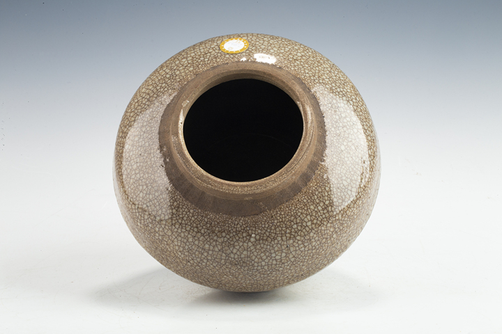 古玩陶瓷清·哥釉罐
拍賣，當(dāng)前價(jià)格0元