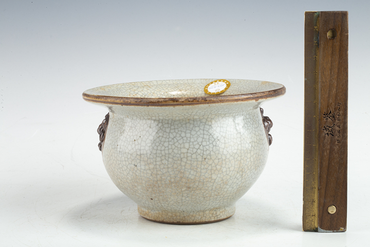 古玩陶瓷清早·哥釉雙耳爐
拍賣，當前價格0元