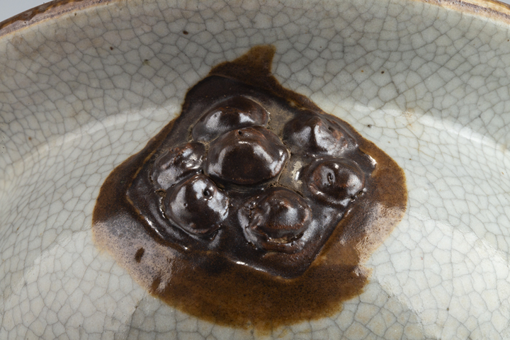 古玩陶瓷清早·哥釉雙耳爐
拍賣，當前價格0元