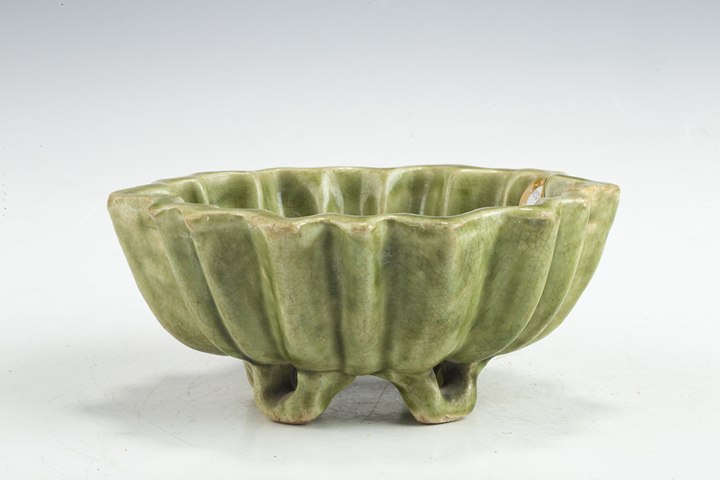 古玩陶瓷清·綠釉荷葉形洗拍賣，當前價格258元