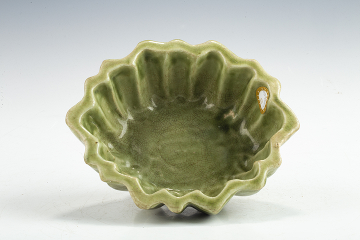古玩陶瓷清·綠釉荷葉形洗拍賣，當前價格258元
