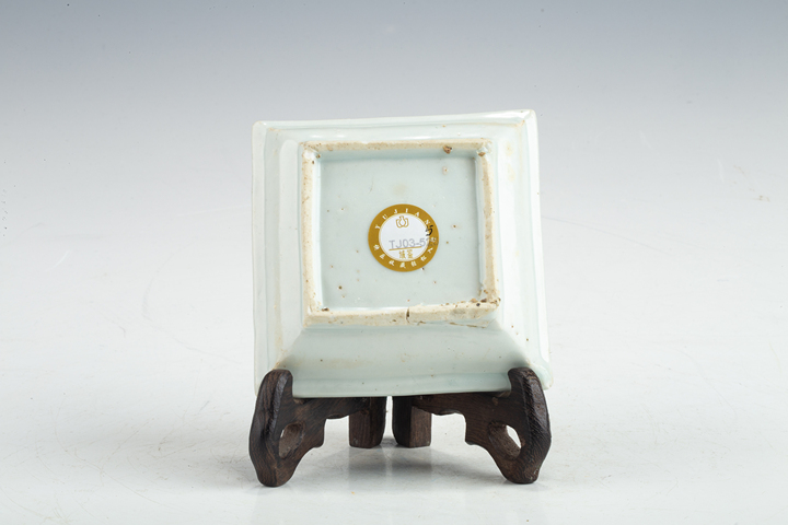 古玩陶瓷明晚·青花人物故事紋筆舔拍賣，當前價格456元