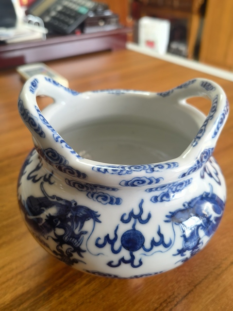 古玩陶瓷青花爐真品鑒賞圖