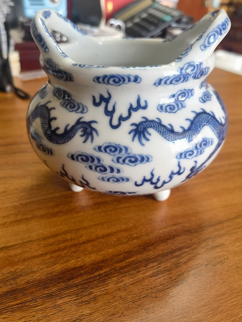 古玩陶瓷青花爐真品鑒賞圖