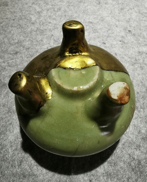 古玩陶瓷龍泉青瓷鬲式爐真品鑒賞圖