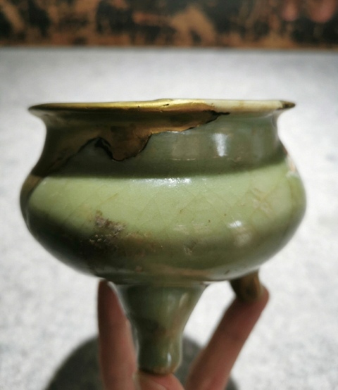 古玩陶瓷龍泉青瓷鬲式爐真品鑒賞圖