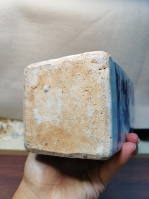 古玩陶瓷明晚期 青花山水人物紋四方瓶真品鑒賞圖