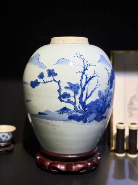 古玩陶瓷青花山水紋罐真品鑒賞圖
