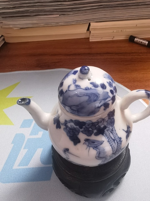 古玩陶瓷青花花鳥小壺真品鑒賞圖