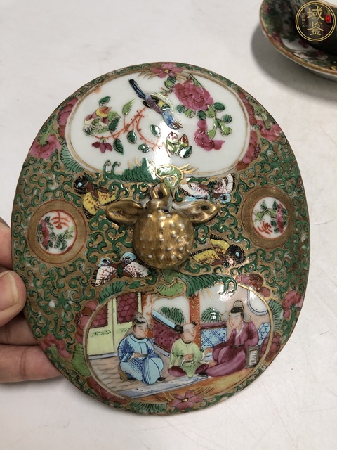 古玩陶瓷清晚·廣彩開窗人物花鳥紋小蓋鍋一陶拍賣，當(dāng)前價格1188元