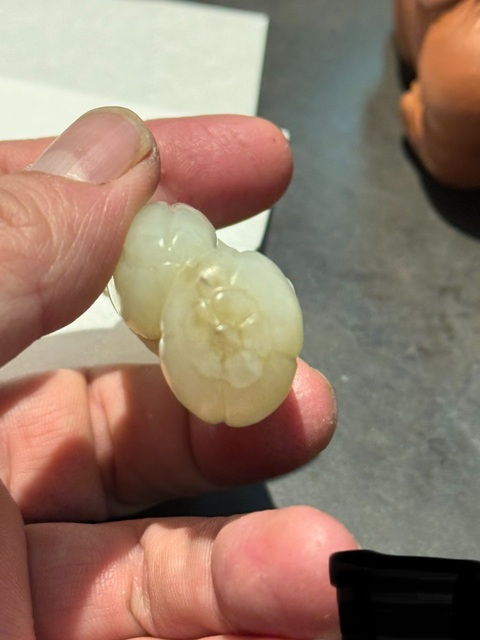 古玩玉器和田玉雕“瓜果墜”真品鑒賞圖