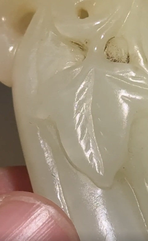 古玩玉器和田玉雕“瓜果墜”真品鑒賞圖