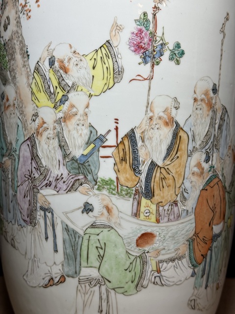 古玩陶瓷清晚期 王義順繪人物紋雙耳瓶真品鑒賞圖