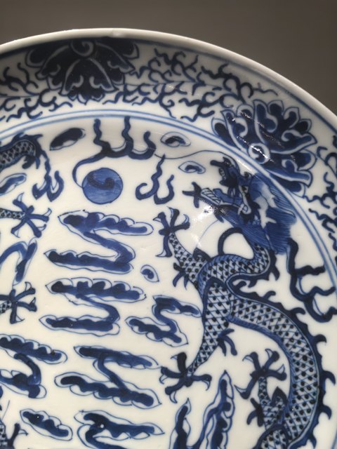古玩陶瓷清道光 青花雙龍趕珠紋盤真品鑒賞圖