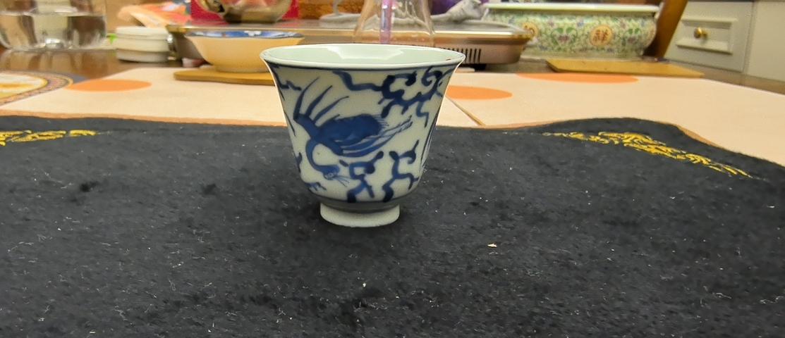 古玩陶瓷鶴紋青花杯真品鑒賞圖