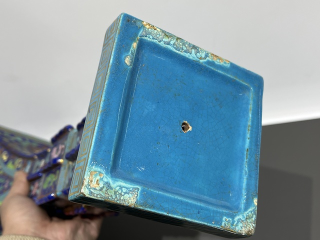 古玩陶瓷瓷胎仿掐絲琺瑯四方花觚真品鑒賞圖