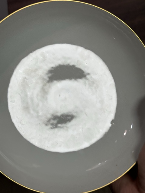 古玩陶瓷白釉臥盤真品鑒賞圖