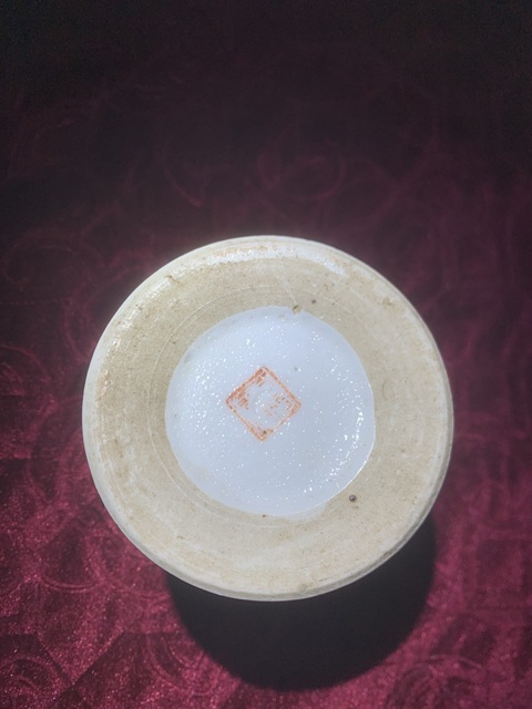 古玩陶瓷太師少保筆筒真品鑒賞圖