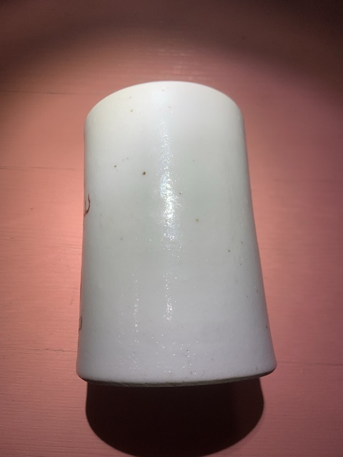 古玩陶瓷太師少保筆筒真品鑒賞圖