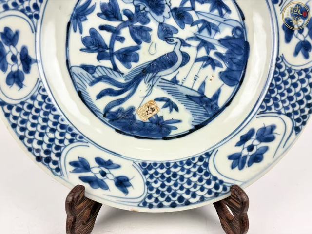 古玩陶瓷明晚期鳳穿牡丹大盤真品鑒賞圖