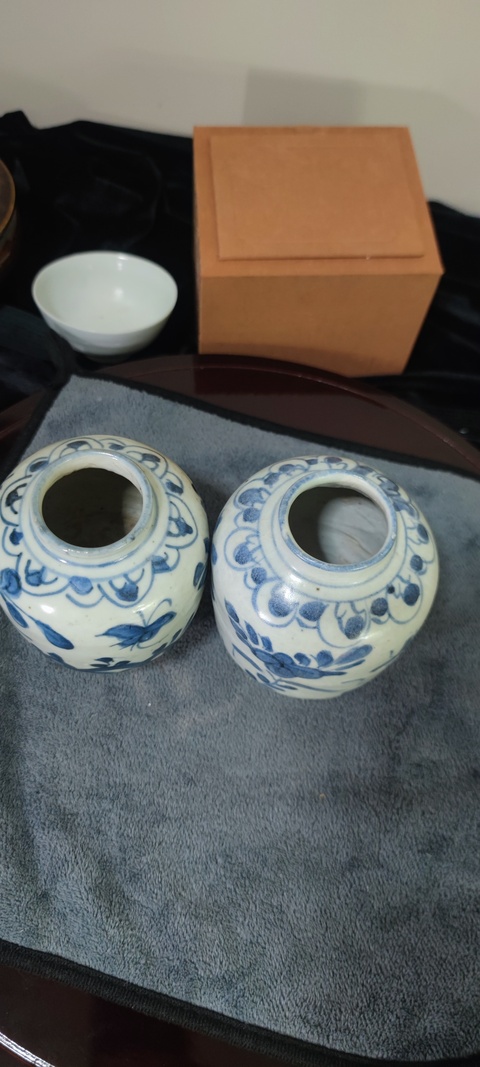 古玩陶瓷青花花鳥紋罐真品鑒賞圖