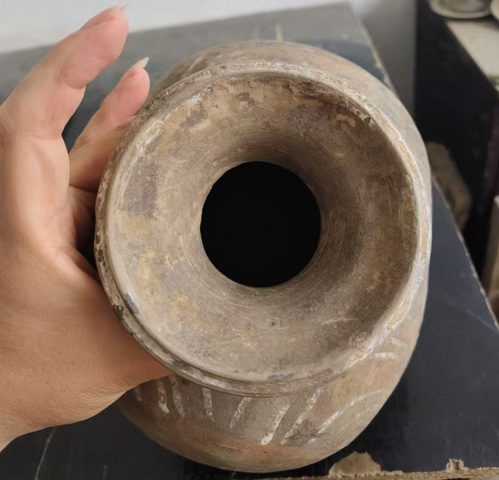 古玩陶瓷漢代·彩繪鴨蛋罐真品鑒賞圖