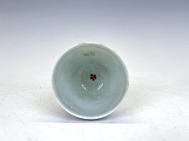 古玩陶瓷清雍正·粉彩花卉鈴鐺杯拍賣，當前價格0元