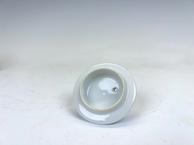 古玩陶瓷民國·粉彩龍鳳紋茶壺拍賣，當(dāng)前價(jià)格0元