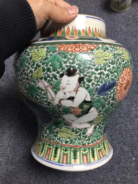 古玩陶瓷纏枝娃娃將軍罐真品鑒賞圖