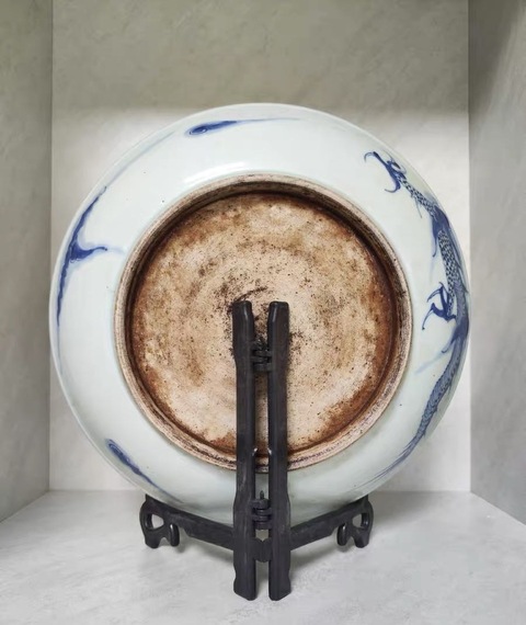 古玩陶瓷青花過墻龍紋盤真品鑒賞圖