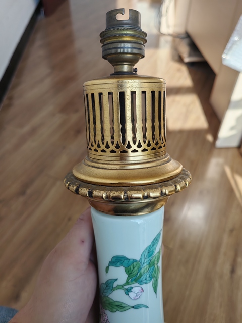 古玩陶瓷粉彩九桃天球瓶，無底圖，偏老真品鑒賞圖