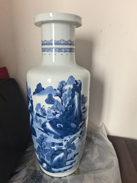 古玩陶瓷康熙青花山水人物棒槌瓶真品鑒賞圖