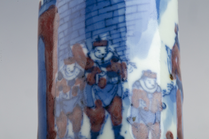 古玩陶瓷清晚·青花釉里紅穆桂英掛帥圖鼻煙壺拍賣，當前價格4728元