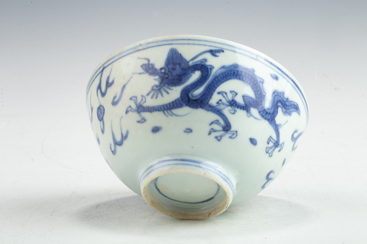 古玩陶瓷明晚·青花龍紋碗拍賣，當前價格308元