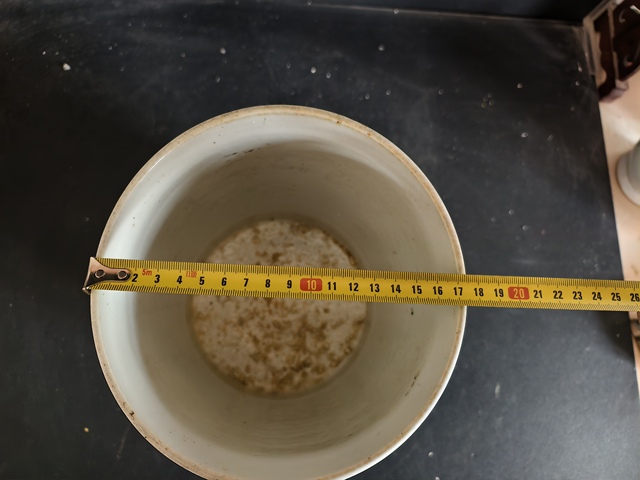 古玩陶瓷白釉筆筒真品鑒賞圖