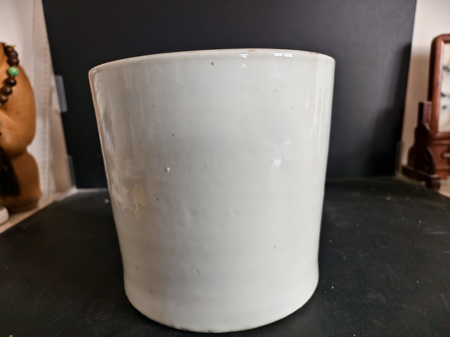 古玩陶瓷白釉筆筒真品鑒賞圖