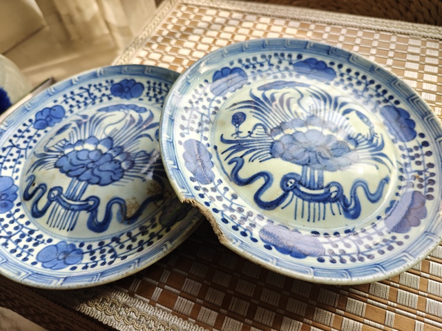 古玩陶瓷青花一束蓮紋盤拍賣，當前價格4500元