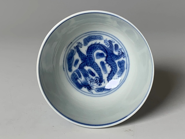 古玩陶瓷杯真品鑒賞圖