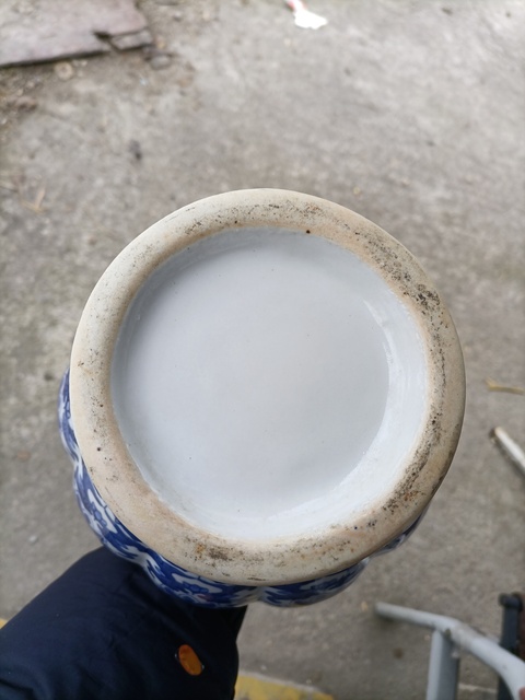 古玩陶瓷青花花卉紋觀音瓶真品鑒賞圖