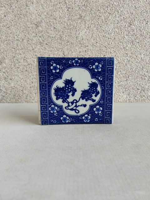 古玩陶瓷獅紋青花書擋真品鑒賞圖