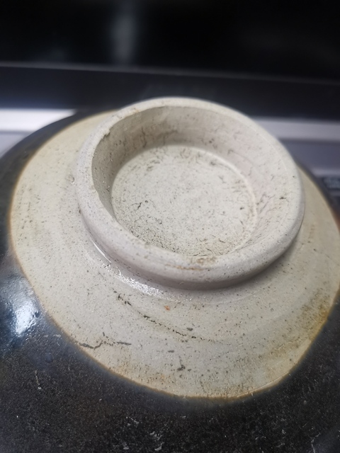 古玩陶瓷磁州窯窯變黑釉碗真品鑒賞圖