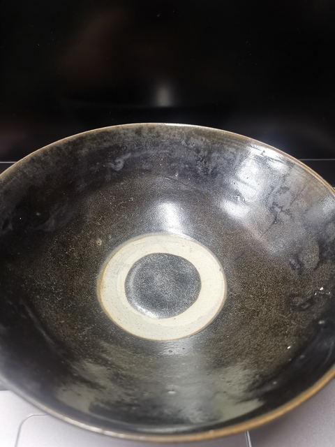 古玩陶瓷磁州窯窯變黑釉碗真品鑒賞圖