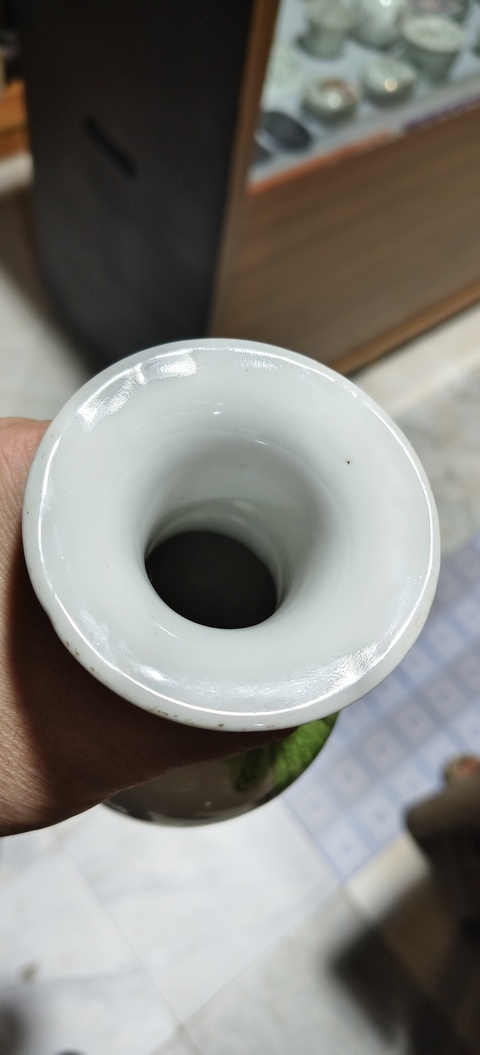 古玩陶瓷花鳥紋粉彩觀音瓶真品鑒賞圖